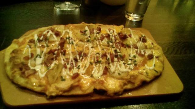 Upscale bar food. Tasty but not worth the wait.